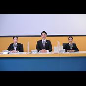 Quản trị khách sạn nên học trường nào logo